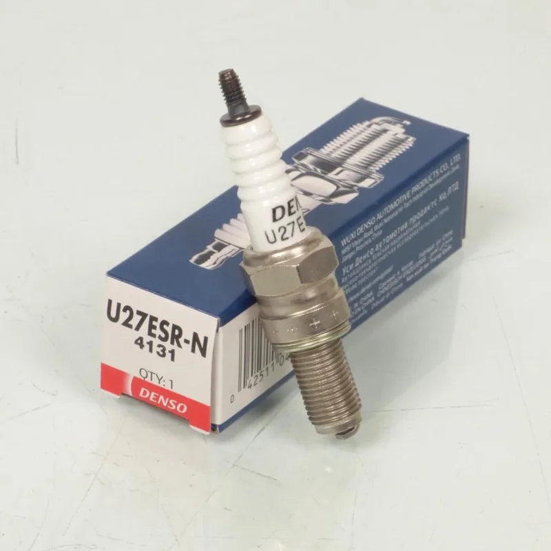Bougie Denso voor Auto Derbi CR9E Nieuw van Denso in Wit – productfoto
