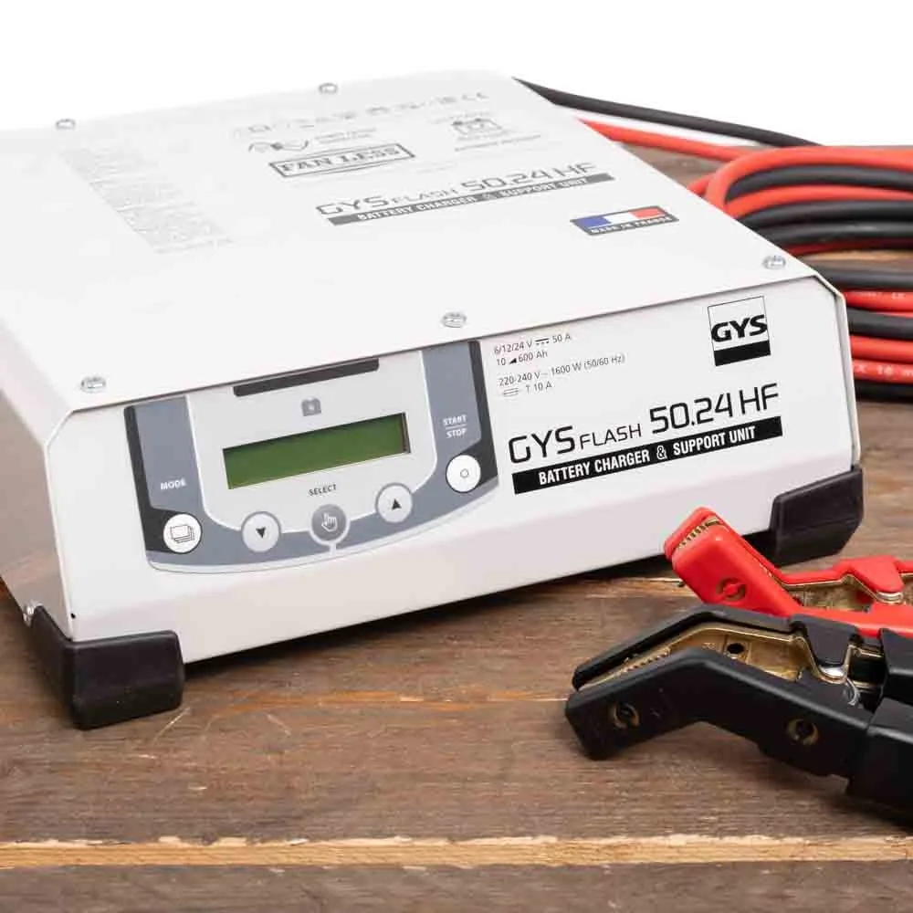 acculader met voeding GYSFLASH 50.24 HF 5M van GYS – productfoto
