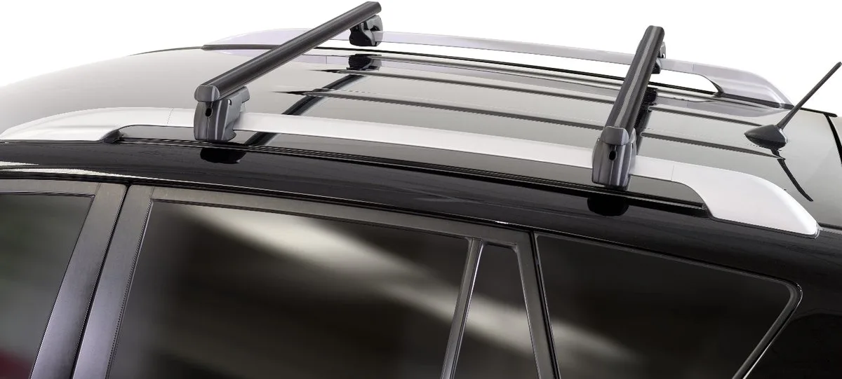 Dakdragers geschikt voor Ford Focus II 2004-2010 wagon Menabo Sherman zwart by Menabo in Black, Silver – product photo