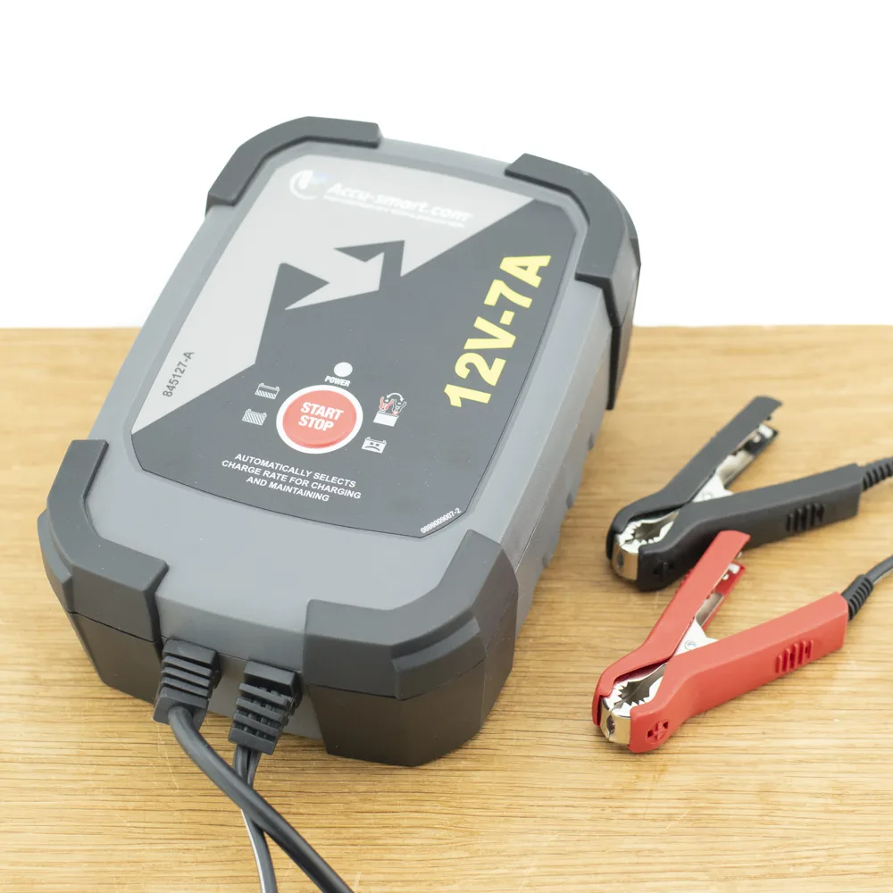 AccuSmart 12V 7A Automatische Acculader von Schumacher – Produktfoto