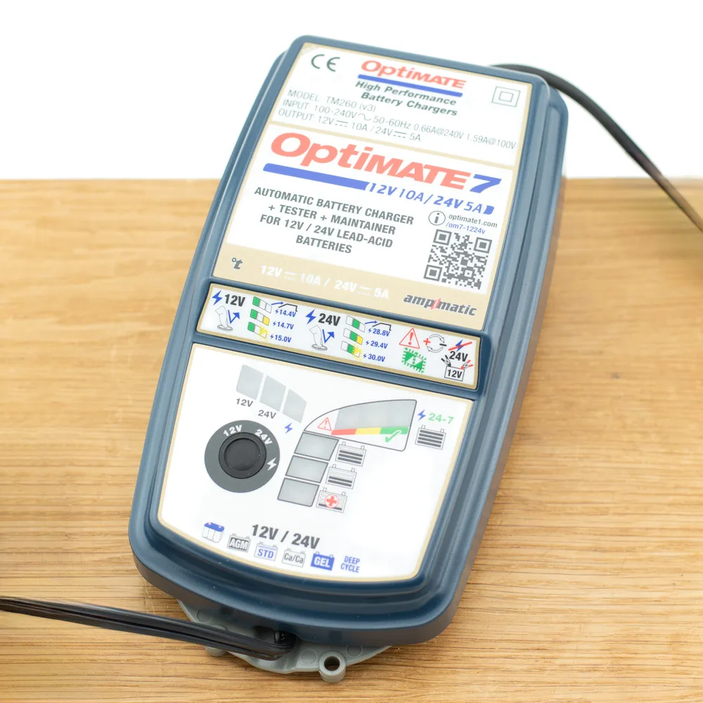 Optimate 7 12V/24V - Gold - V3 Nieuw model van TecMate – productfoto