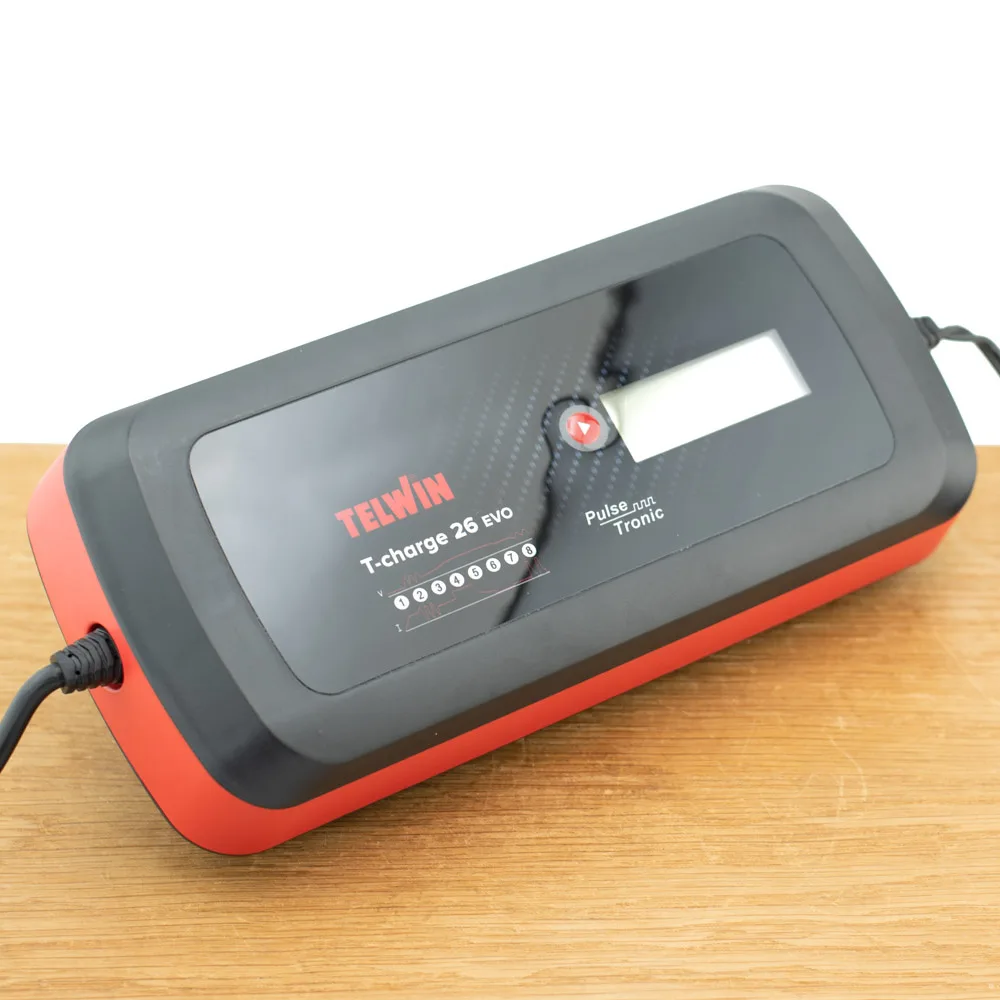 Druppellader/tester T-Charge 26 EVO von Telwin – Produktfoto